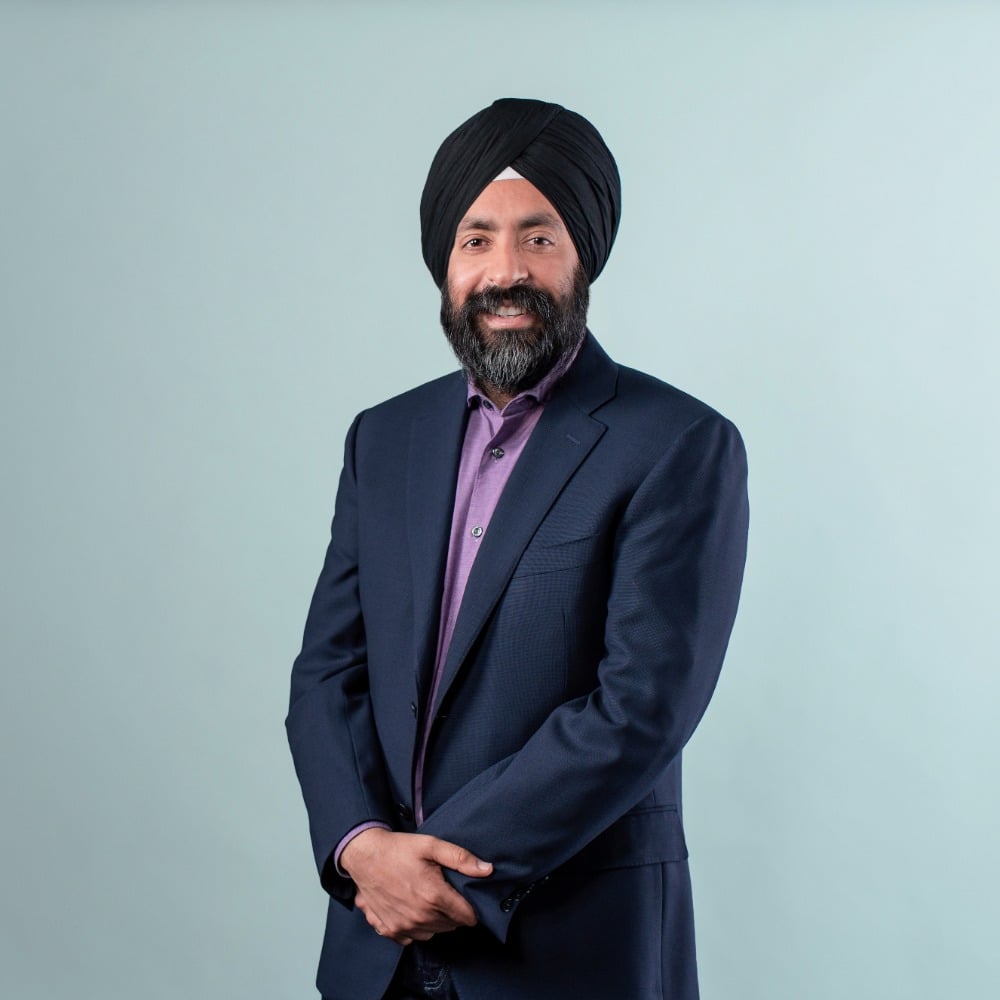 2022 04 04 Leadership Portraits GDC 1550 AB Light Background